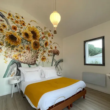 Le 36 Piscine & Pensión