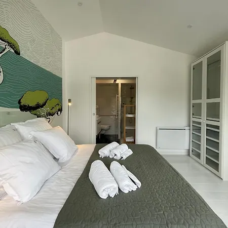 Pensjonat Le 36 Piscine & La Flotte